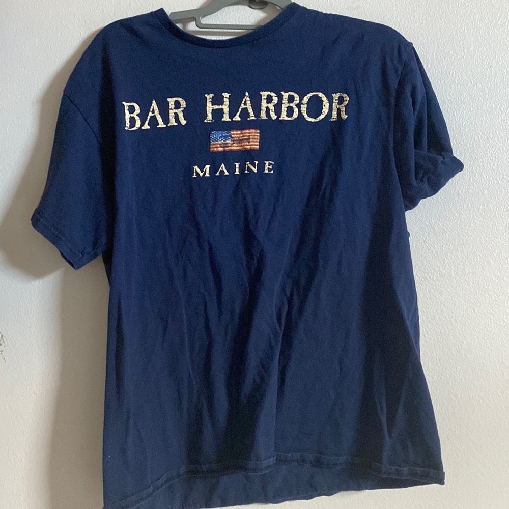 Graphic tee